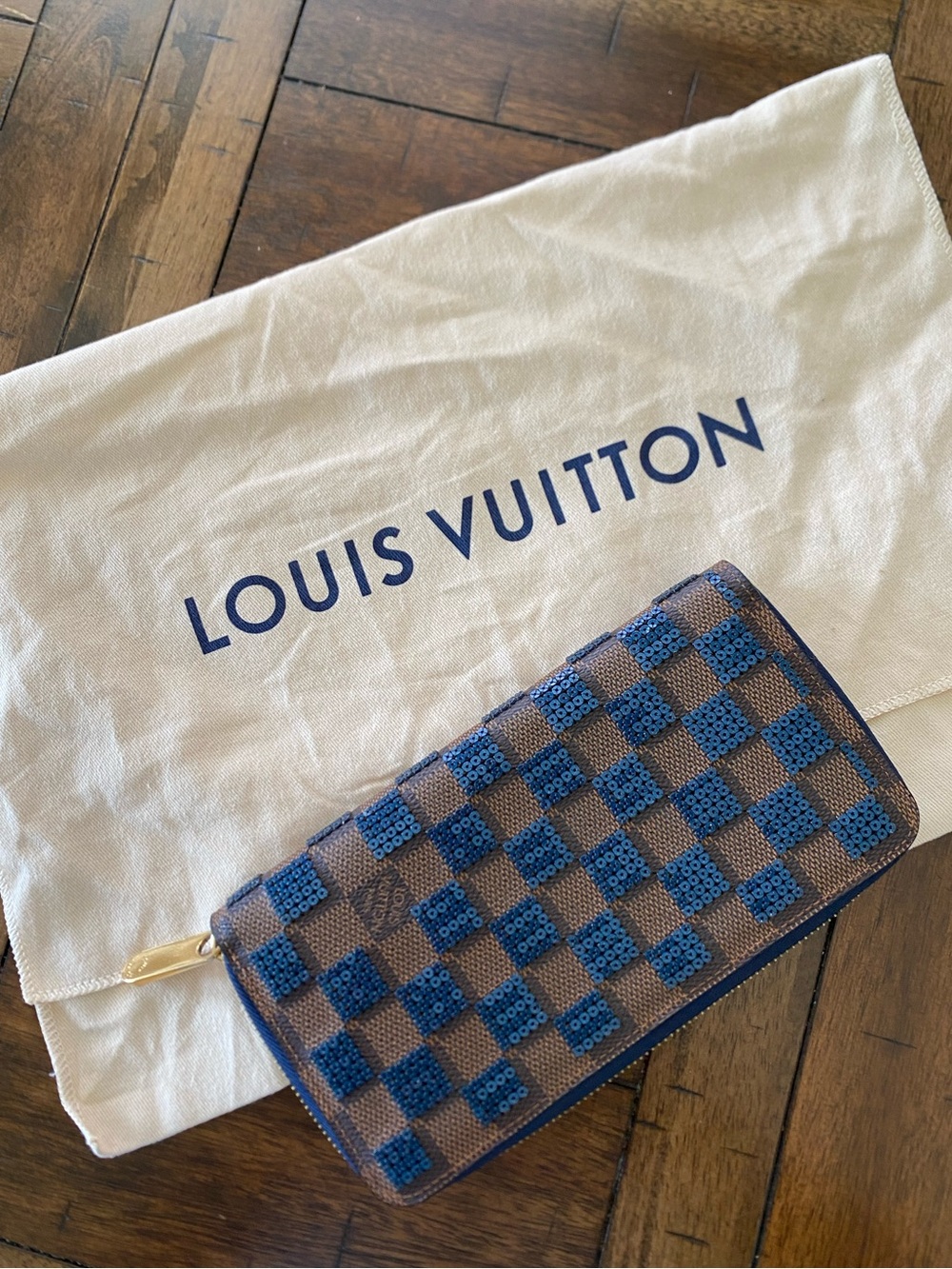 Louis Vuitton Damier Paillettes Zippy Wallet